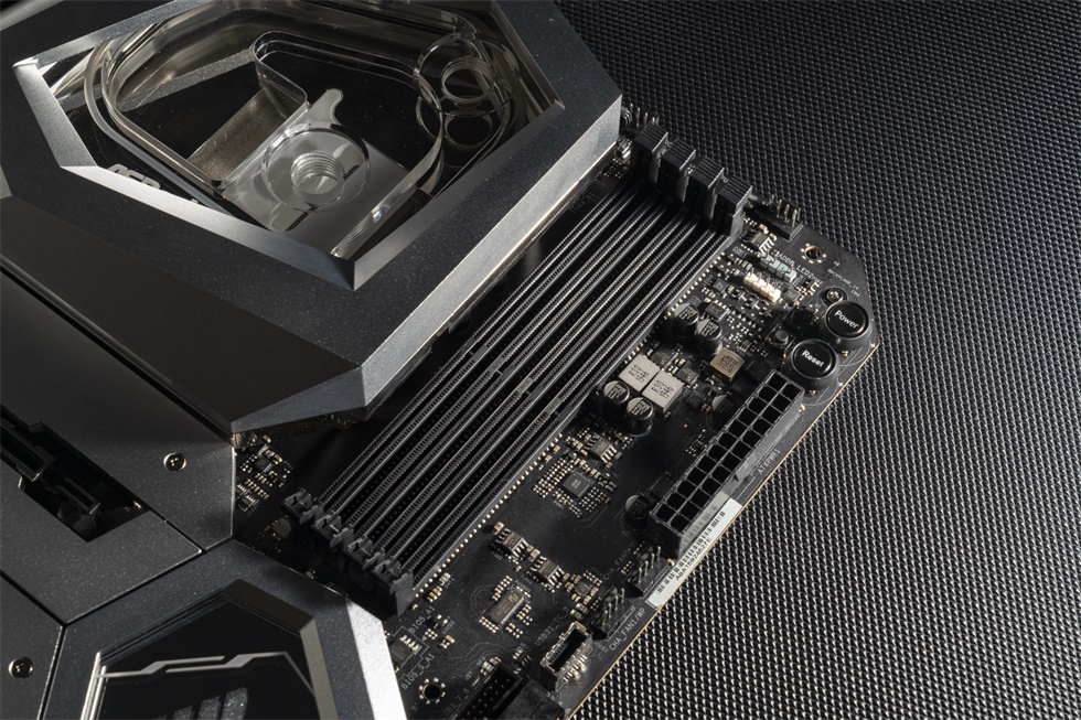 鍗庢搸z490aqua姘村喎瑁呮満,娣卞害瑙ｆ瀽鍗庢搸z490