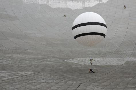 “中国天眼”即将寻找外星人B站本月将发射哔哩哔哩视频卫星