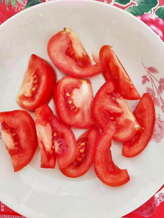 经常吃这道菜女人皮肤不会差,女人常吃此菜美容养颜抗衰老