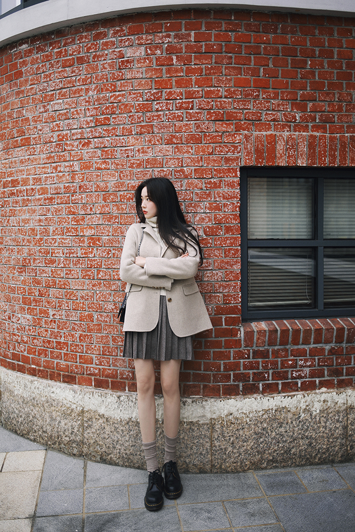 大衣内搭羊毛半高领针织衫,羊绒大衣内搭中长款针织衫