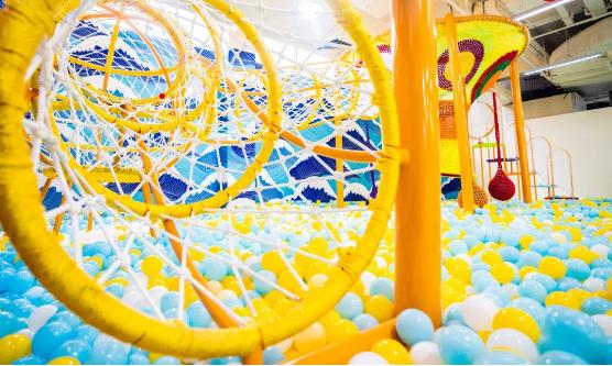 创业新手想开儿童乐园,开个室内小型儿童乐园赚钱吗