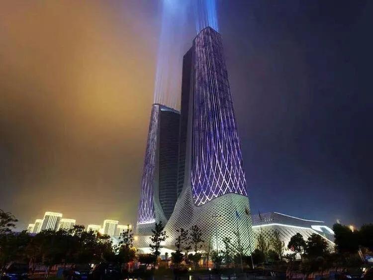 建筑界时尚女魔头,建筑女魔头作品