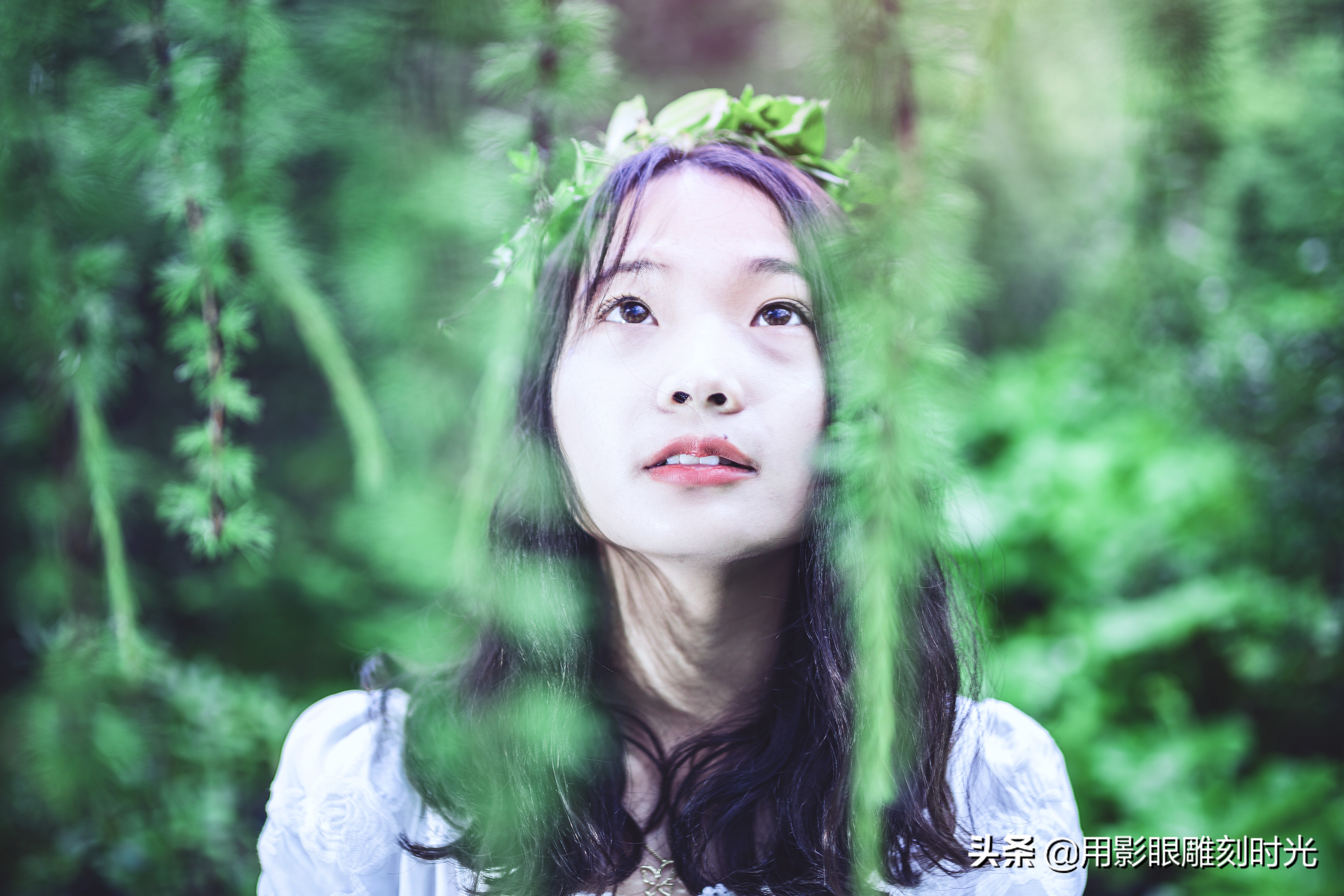 岁月带走了青春却惊艳了时光,惊艳青春斑驳岁月