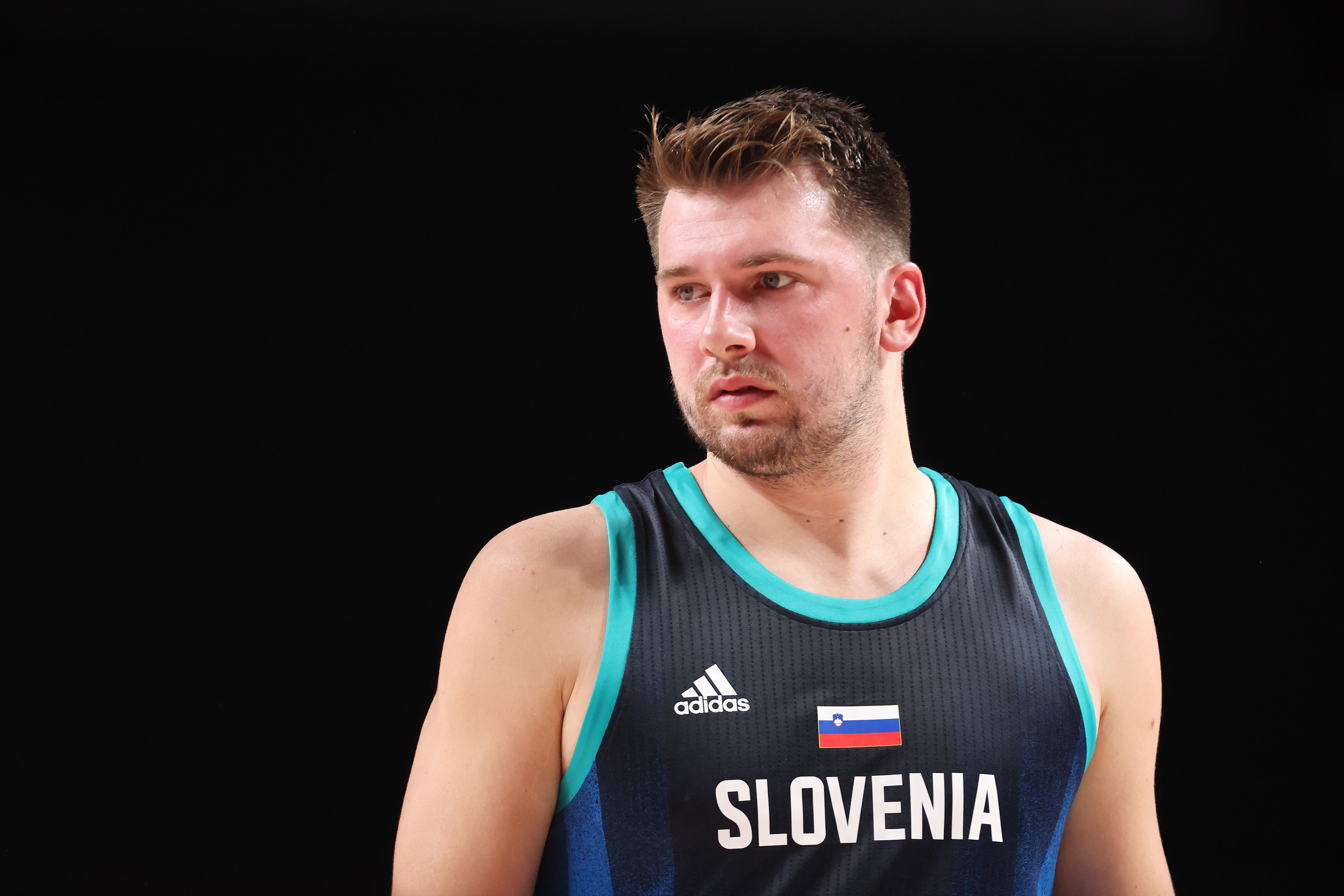 东契奇照片2024,东契奇世界杯照片