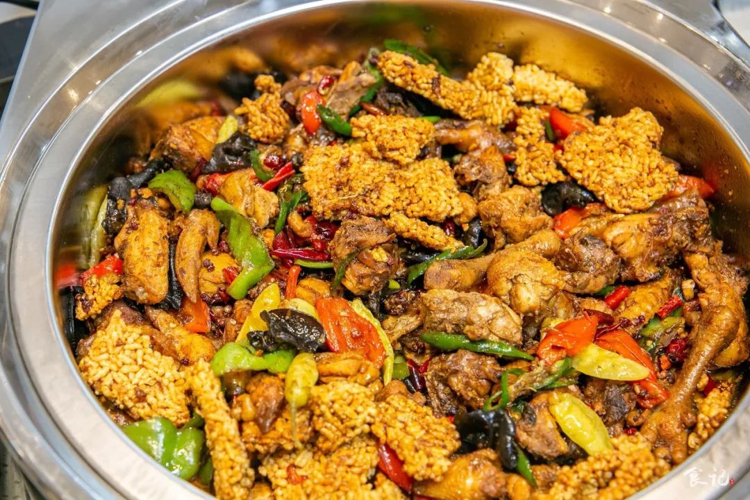 自助毛肚火锅不限量套路,天天排队的火锅