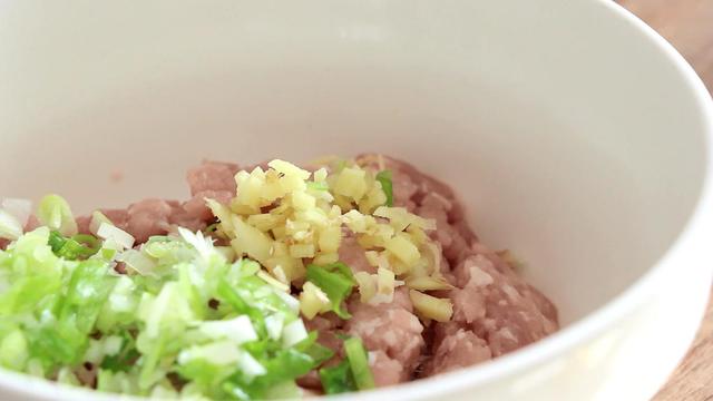 茄子灯笼正确做法,茄子做的大红灯笼