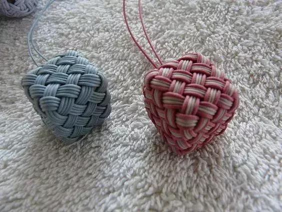 绳子编钥匙扣小挂件简单可爱漂亮,怎么把挂件的短绳子无缝连接起来