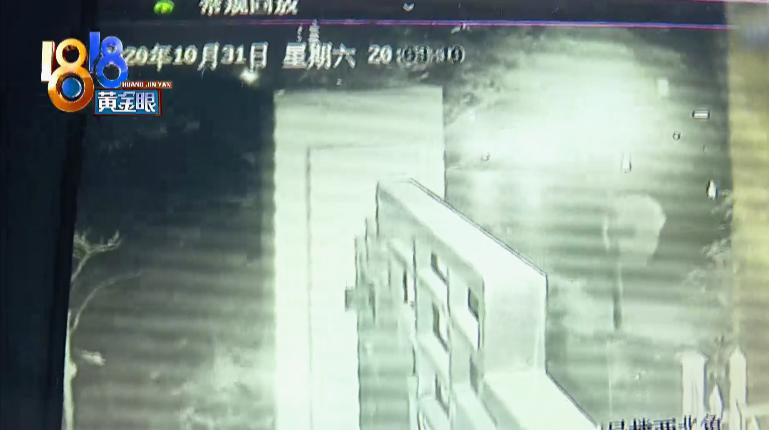 请闺蜜来家里吃饭，两车被划，还被保安班长说“活该”？