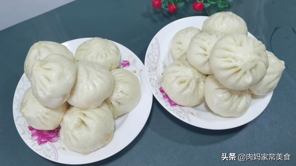 怎样蒸包子才能暄软蓬松不塌皮,图文讲解在家轻松蒸包子的方法
