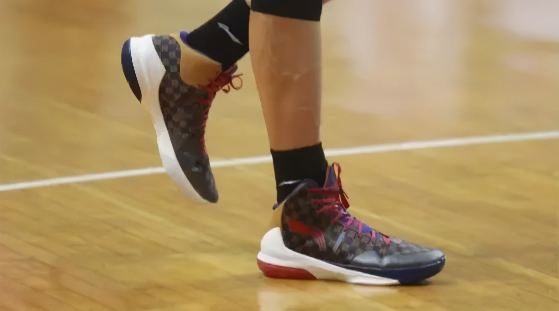 李宁驭帅14球队PE曝光！产品碾压耐克，就这CBA还不满意？