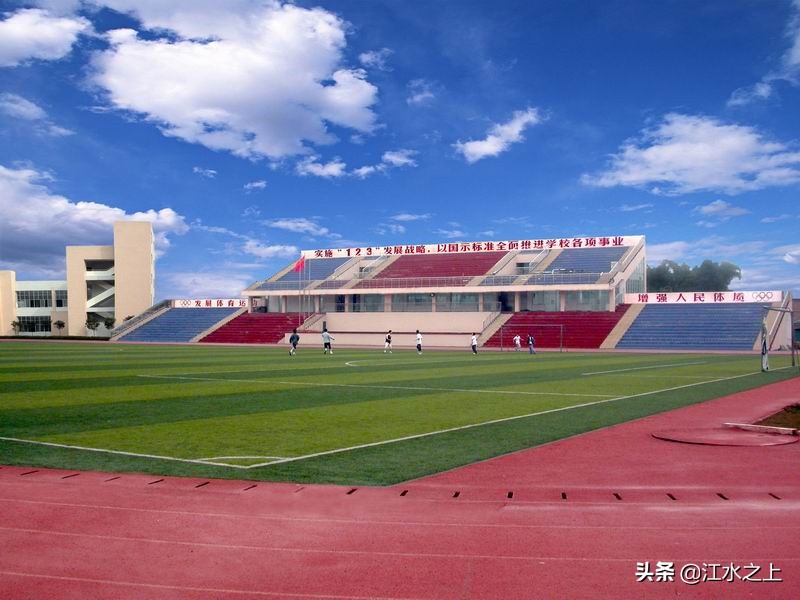 今年泸县一中高考情况,泸县一中五中四中今年的本科率