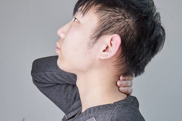 颈椎病脖子咔咔响怎么治,颈椎病脖子咔咔响能治好吗
