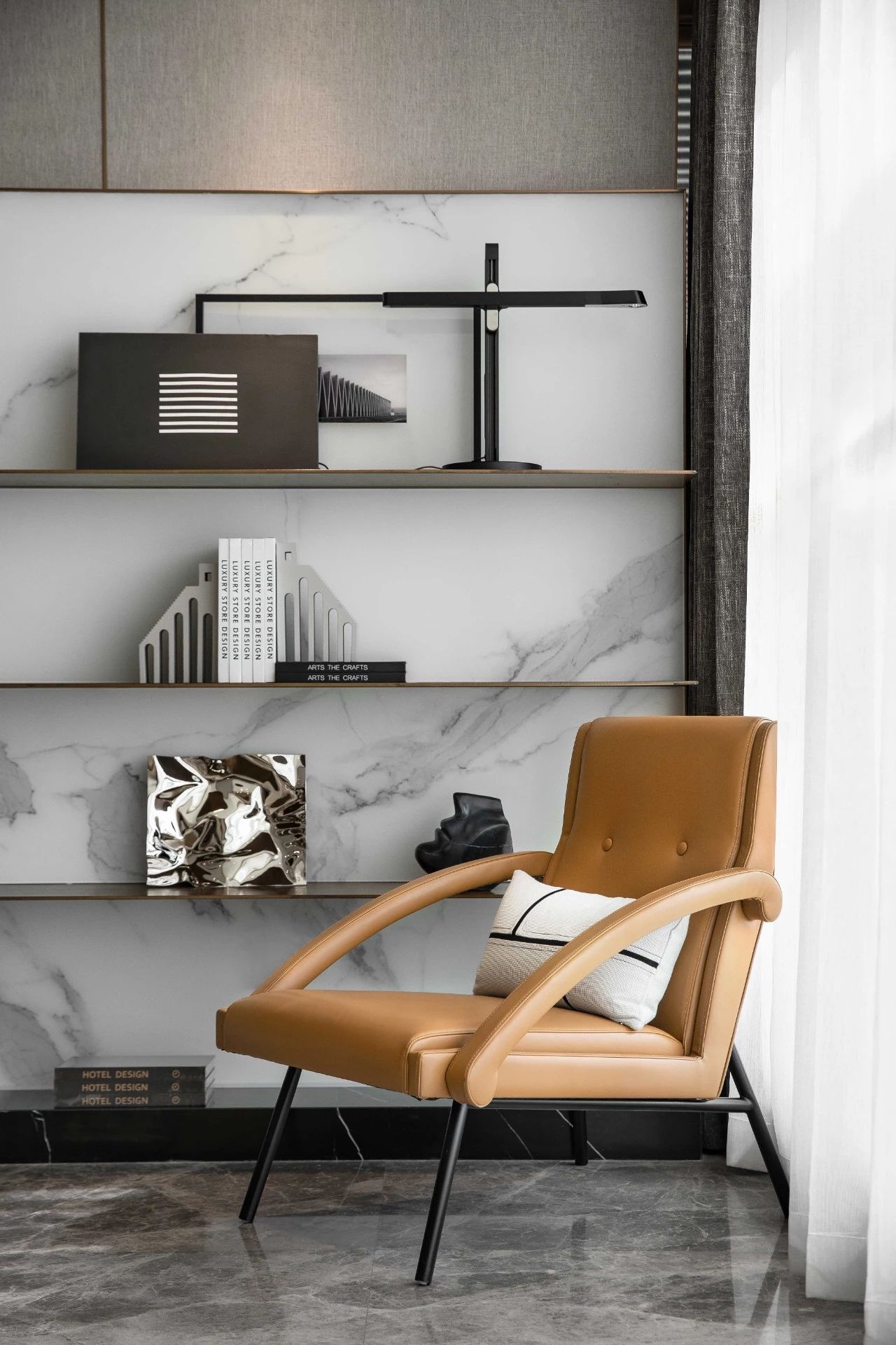 距离拥有一个爱马仕橙的家，不需要过多的费用，只需一片岩板设计