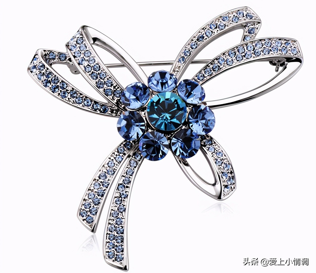 施华洛世奇胸针设计案例,施华洛世奇胸针叶子