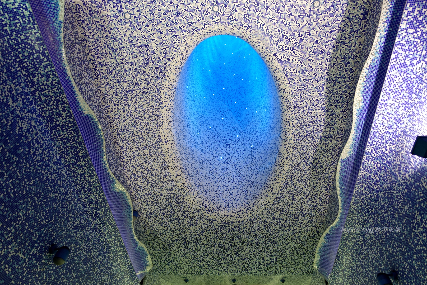 意大利那不勒斯老城市,那不勒斯在意大利的地位