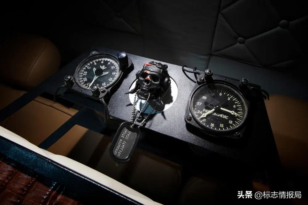 骷髅轰炸机！这应该是世界上最「硬核」的车标了