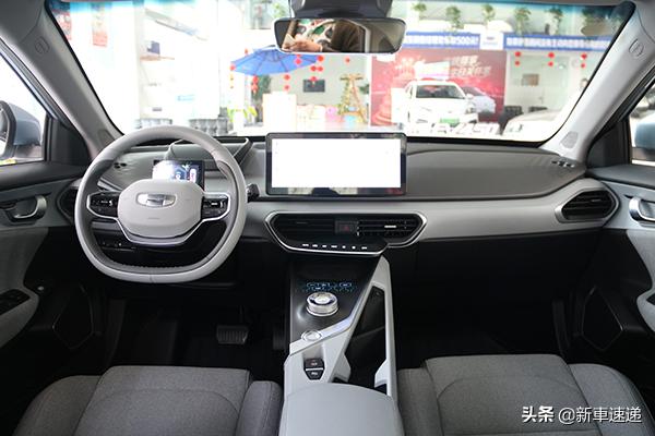 吉利超豪华概念车亮相,吉利首款超a级家轿