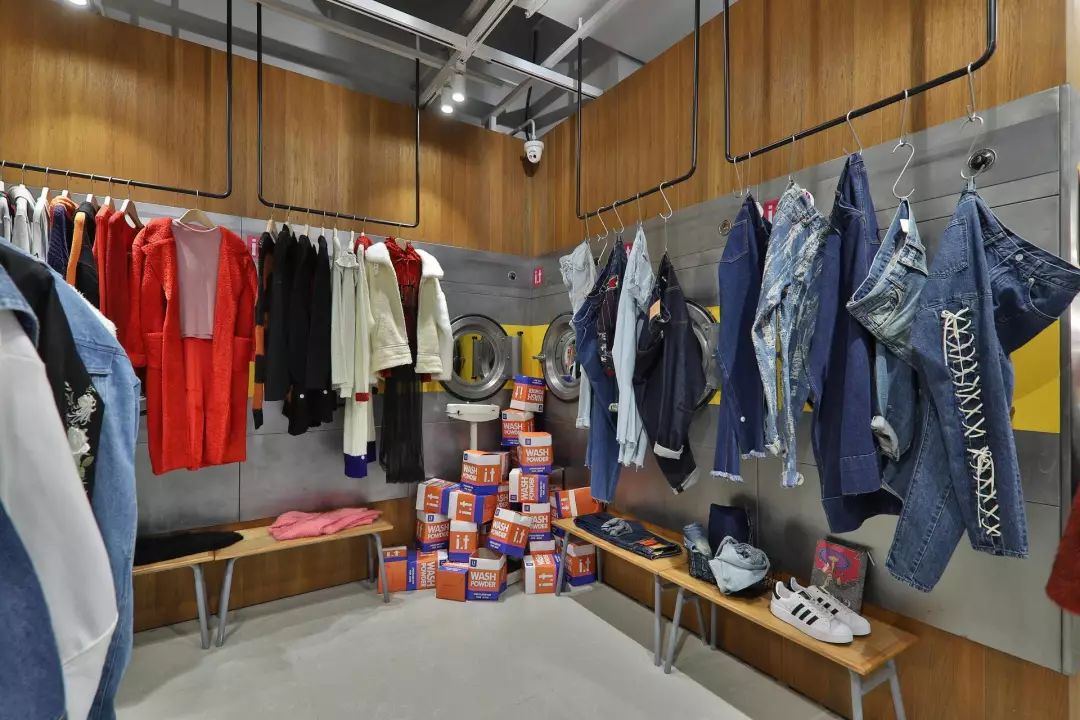 杨颖跟范丞丞同框的照片,杨颖和范丞丞摆pose