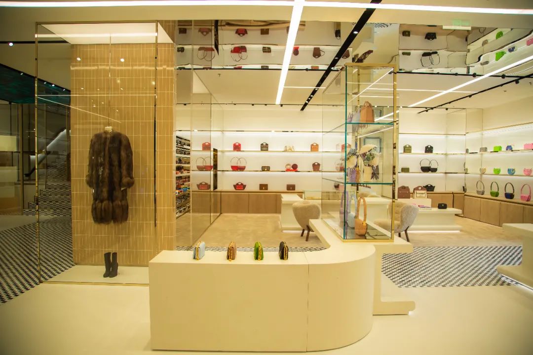 burberry秋冬新款,burberry秋冬最新款