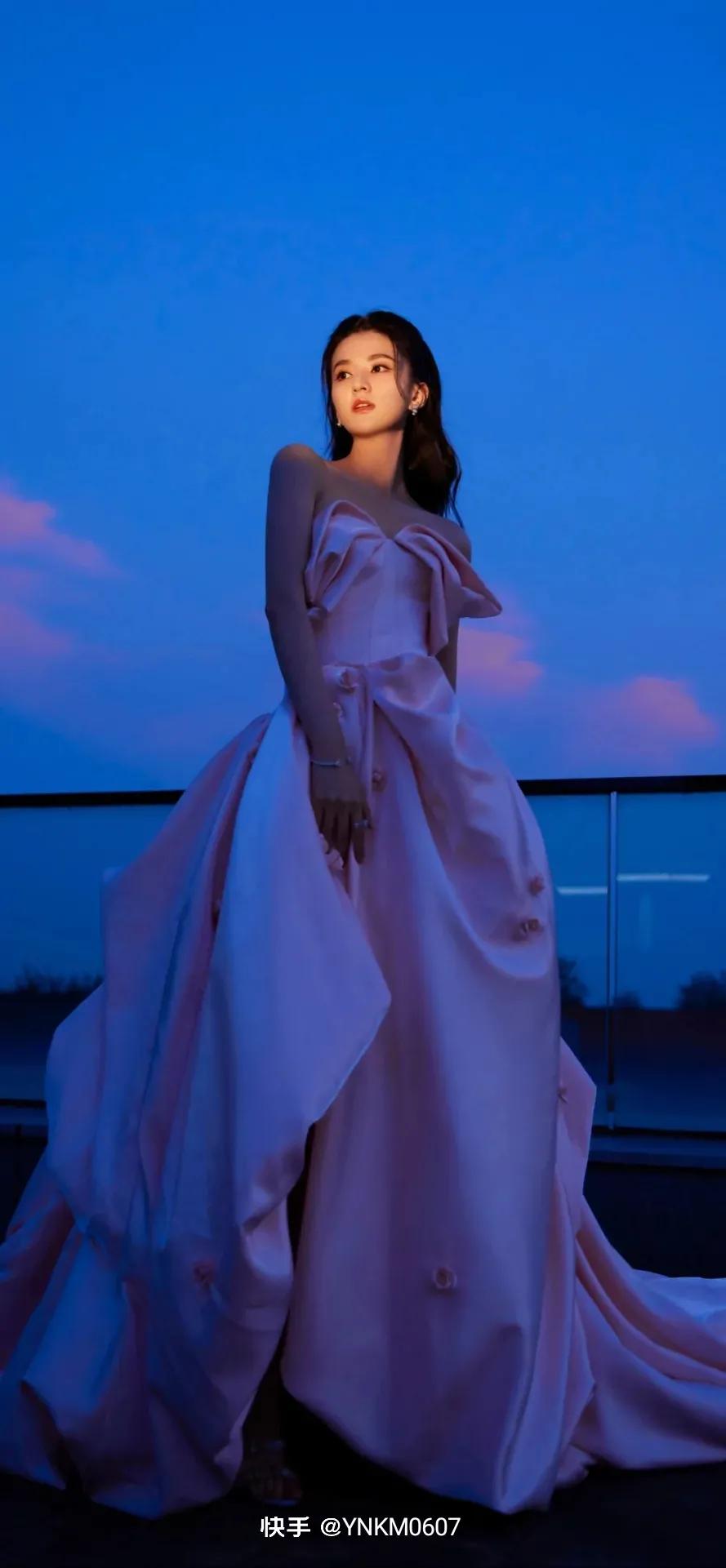 涔旀瀹朵笘鍐欑湡,涔旀澶忓ぉ鍐欑湡