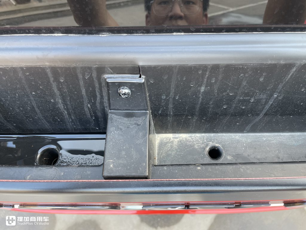 重汽豪沃g5x最新款价格,豪沃轻卡g5x潍柴220马力试驾视频