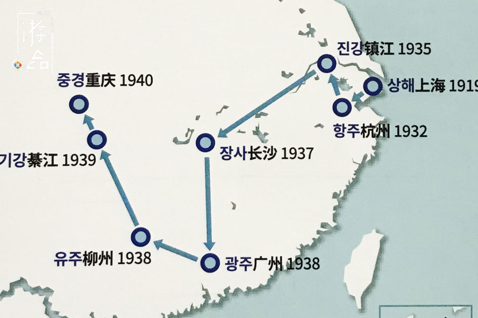 外国人看重庆8d魔幻城市光环广场,老外看七星岗莲花池