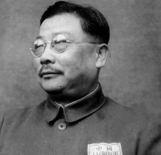 皖南事变后，蒋介石派戴笠抓李克农，李克农如何逃脱？