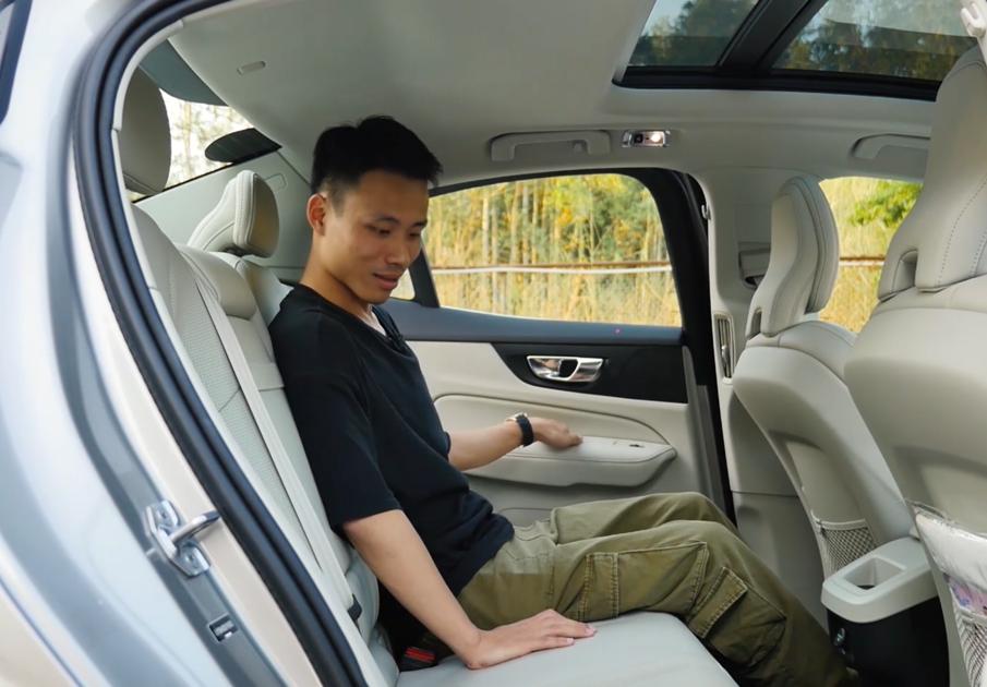 经济舒适宽敞省油推荐哪个b级车,既舒适噪音小又操控好的b级车