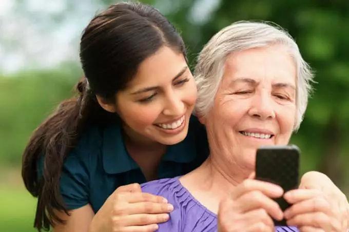 春节回家教爸妈学会用手机，看OPPO这篇指南就够了