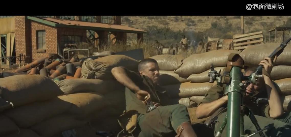战争电影几百人打败几万人,震撼战争片200人守城击退2万敌人