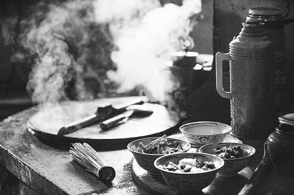 《不谈爱情》‖有烟火味的爱情