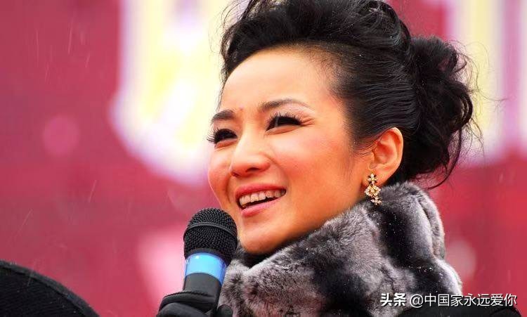 管彤为什么不主持向幸福出发,与管彤一起主持节目的女主持人