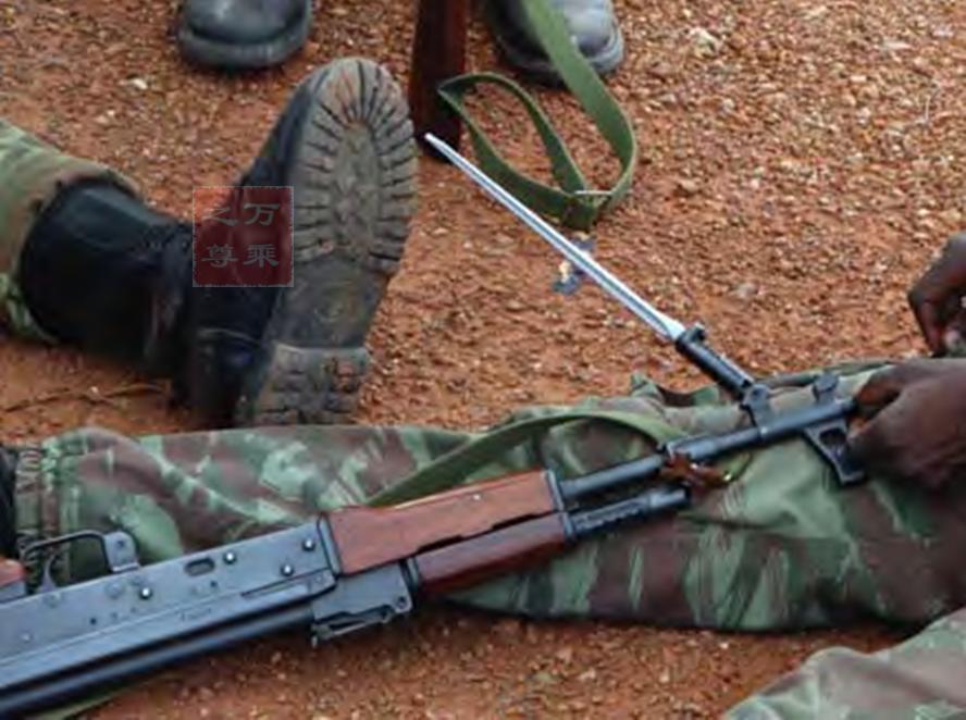 阿富汗五六式冲锋枪,阿富汗战争60年代