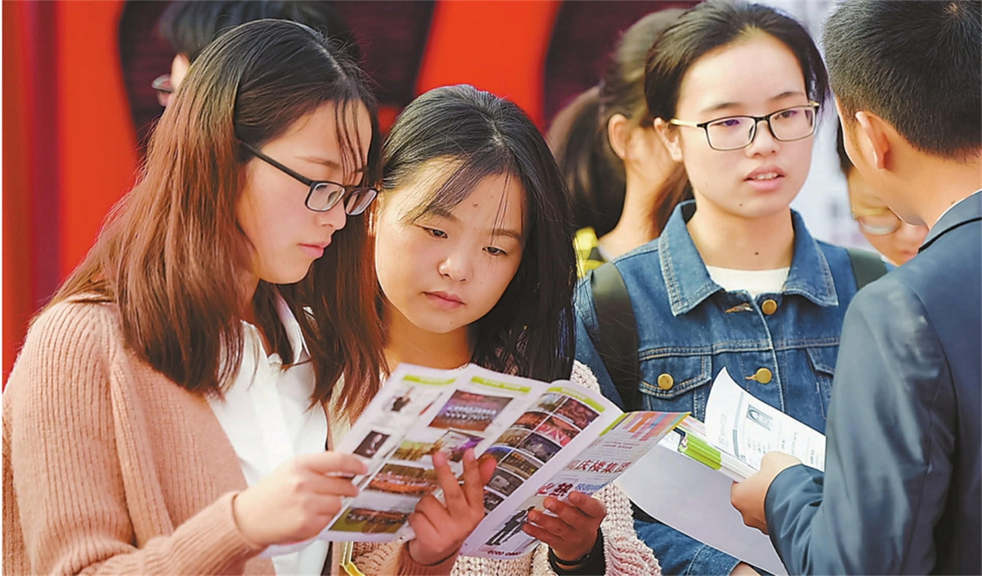 应届大学生如何把个人简历写好,刚毕业的大学生如何写简历