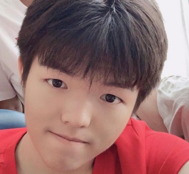 王者光荣连跪后应不应该揍策划,王者光荣可杰号被封的原因