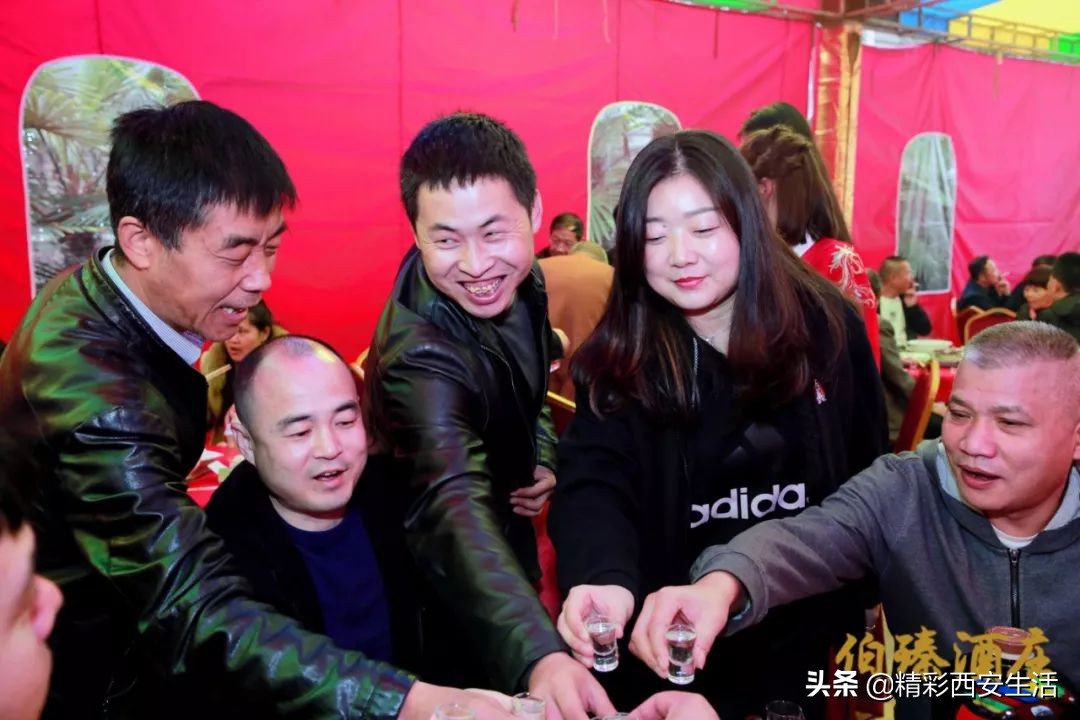 伯臻酒庄,伯臻酒庄自动售酒