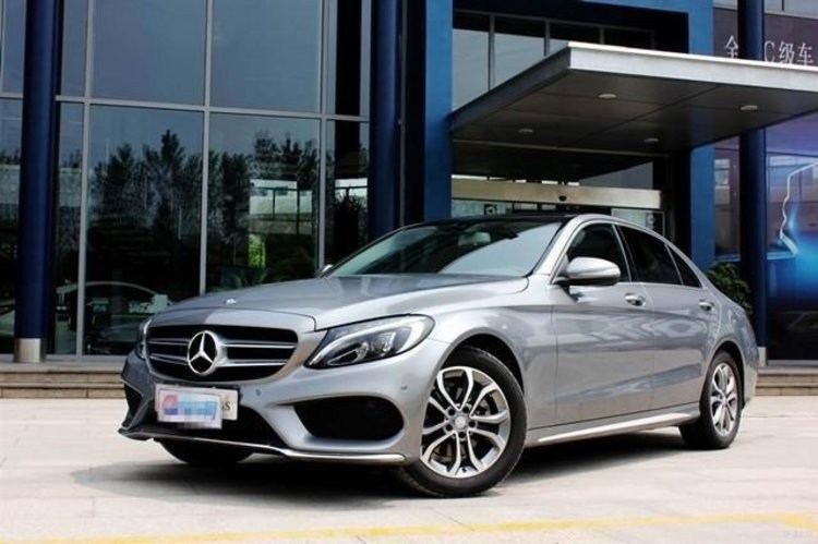 18万可以买一台15年的奔驰c200吗,预算20万买a4l还是奔驰c200