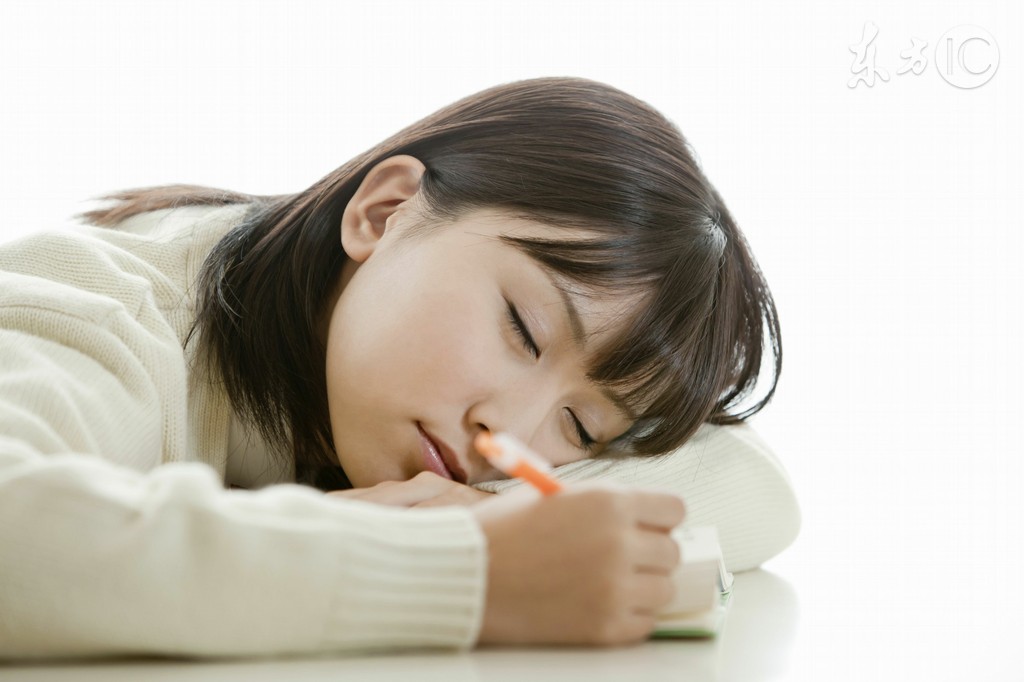 小说：断掉的手指已缝合结疤，他嫌难看吓人，为安慰他我现身说法