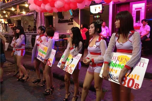 泰国最红导游黑珍珠,泰国导游黑珍珠真实现状