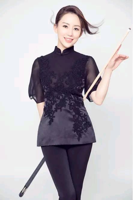 九球天后潘晓婷的身材,九球天后潘晓婷年轻时