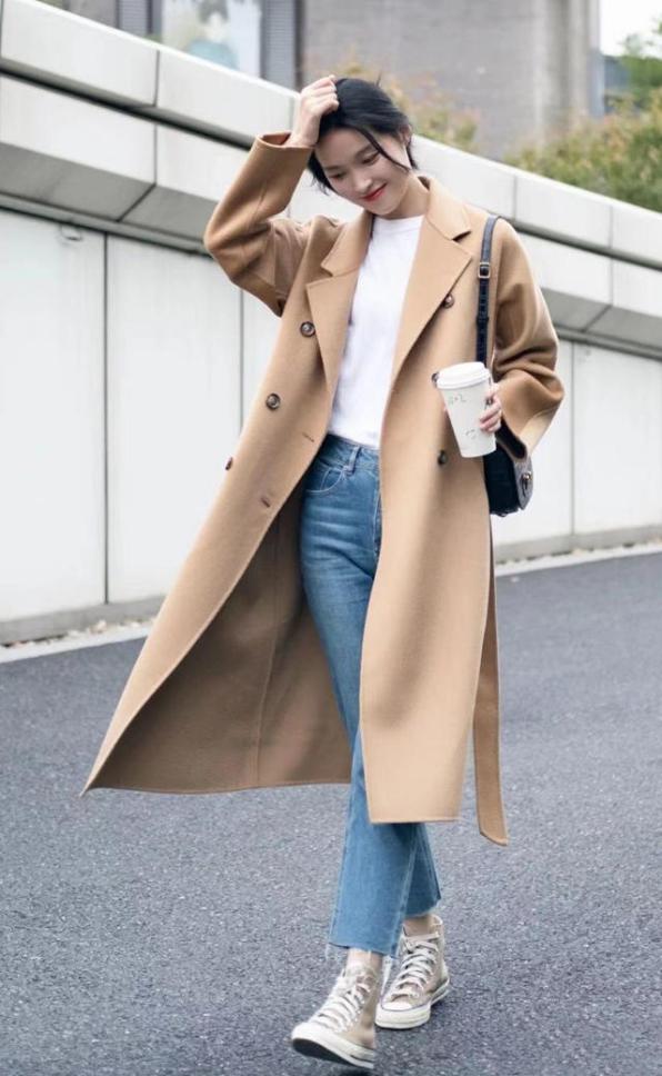 驼色是今年的流行色吗,米驼色和奶茶色哪个颜色好看