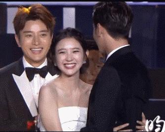 张若昀唐艺昕结婚请柬赠语,张若昀和唐艺昕婚礼宣言