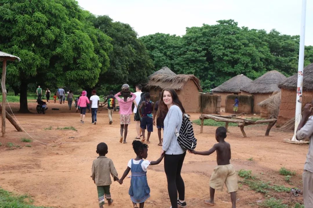 萨塞克斯丨阿丁莱学院