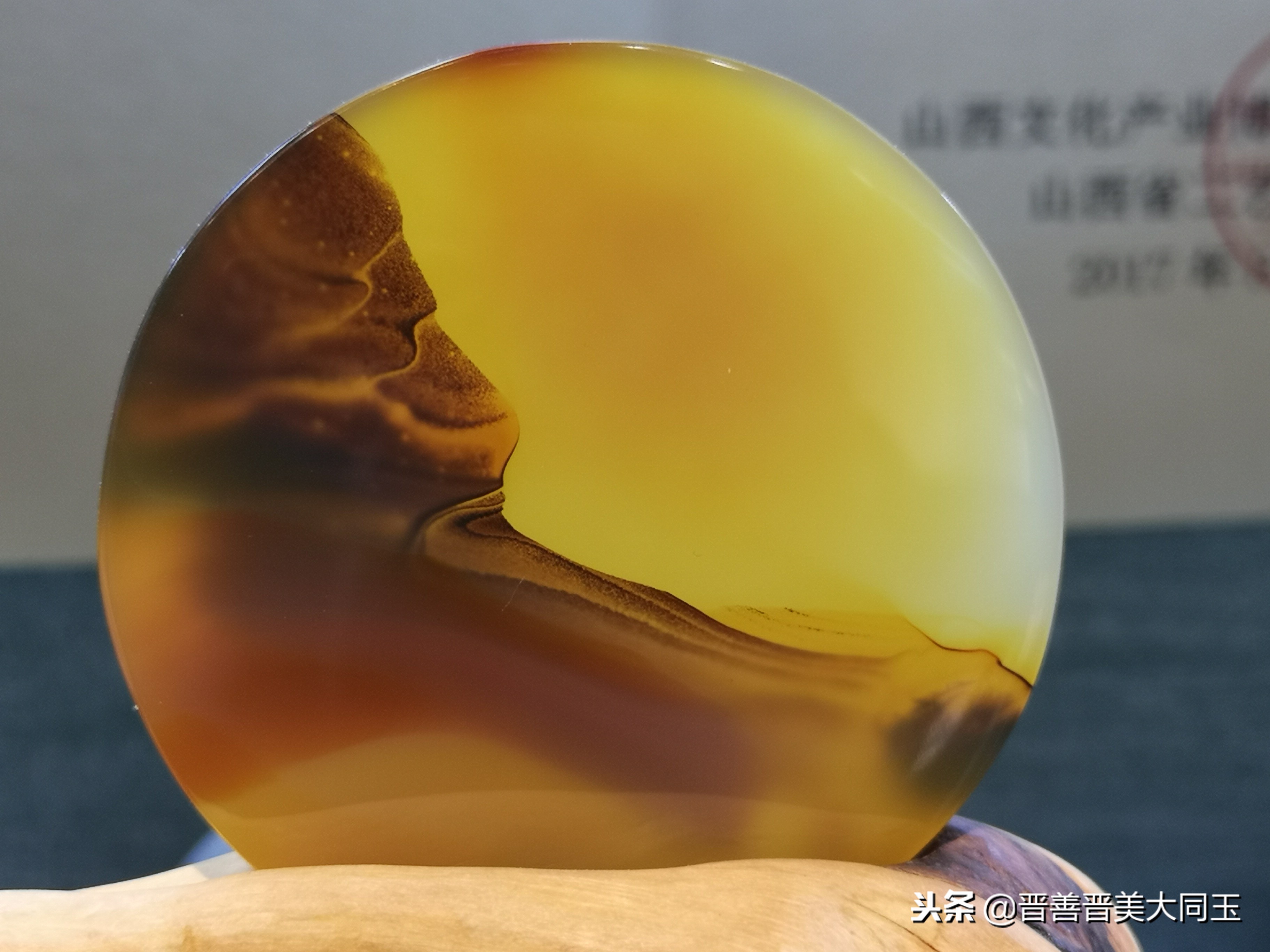 壮志威风千古在，大漠孤烟情深长！浅析大同玉象形之“关公望漠”