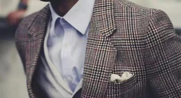 浅色穿搭男士正装,男士黑色正装内搭穿什么颜色好看