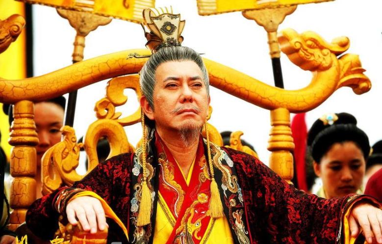 杨贵妃是被谁给杀死了的,杨贵妃被宠幸十一年没有子嗣