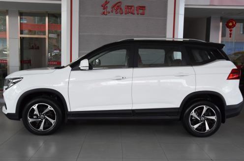 全款四万多七座版东风风行t5,新款风行t5满足国六起售7.39万