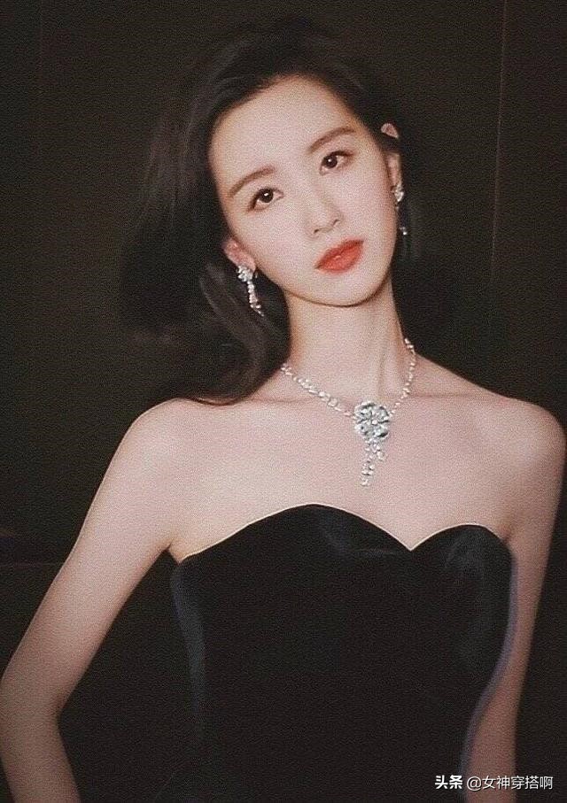 什么样的眼睛是桃花眼杏眼丹凤眼,丹凤眼和狐狸眼哪个眼型好