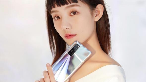 华为2021非曲面屏的旗舰手机推荐,光荣华为旗舰手机哪款性价比高