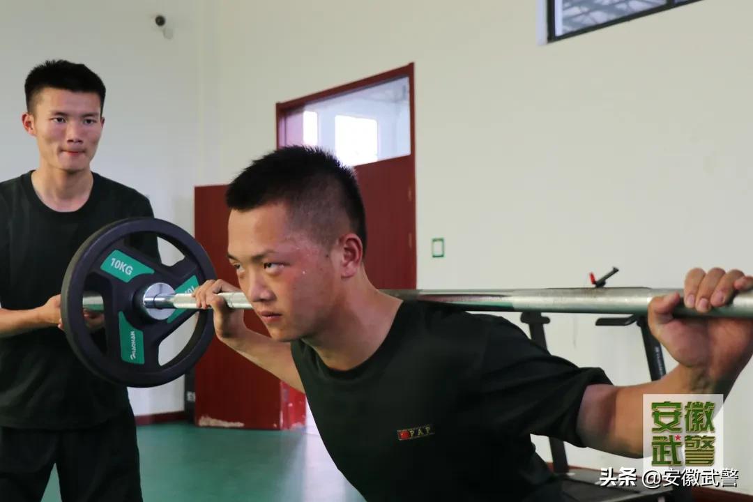 “燃值”飙升！直击夏日练兵场